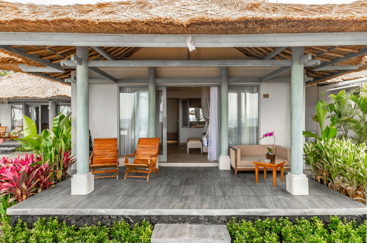 Nirwana Beach & Resort