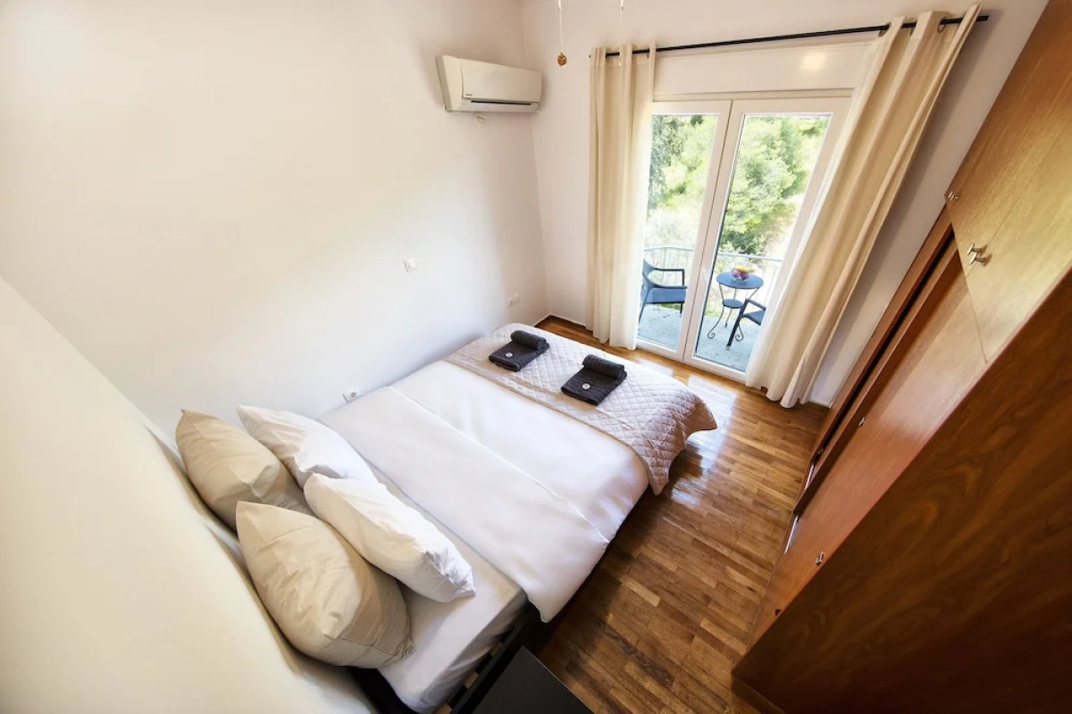 Acropolis Hillside Escape - Sea & Nature View