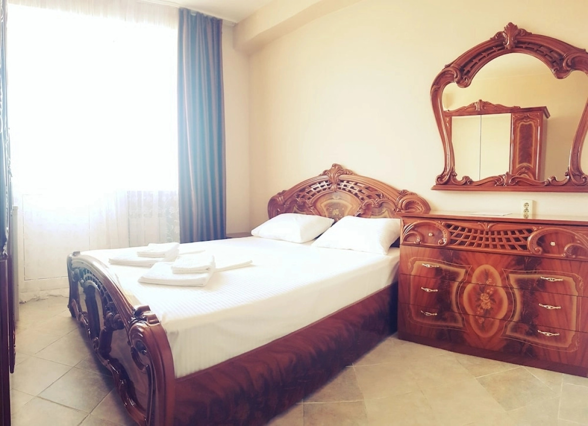 Paradise на Ленина