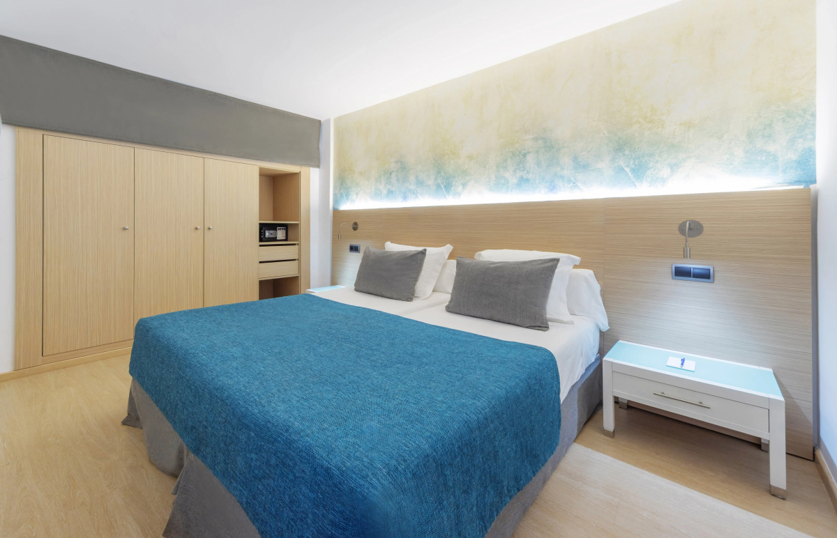 Aparthotel Fontanellas Playa