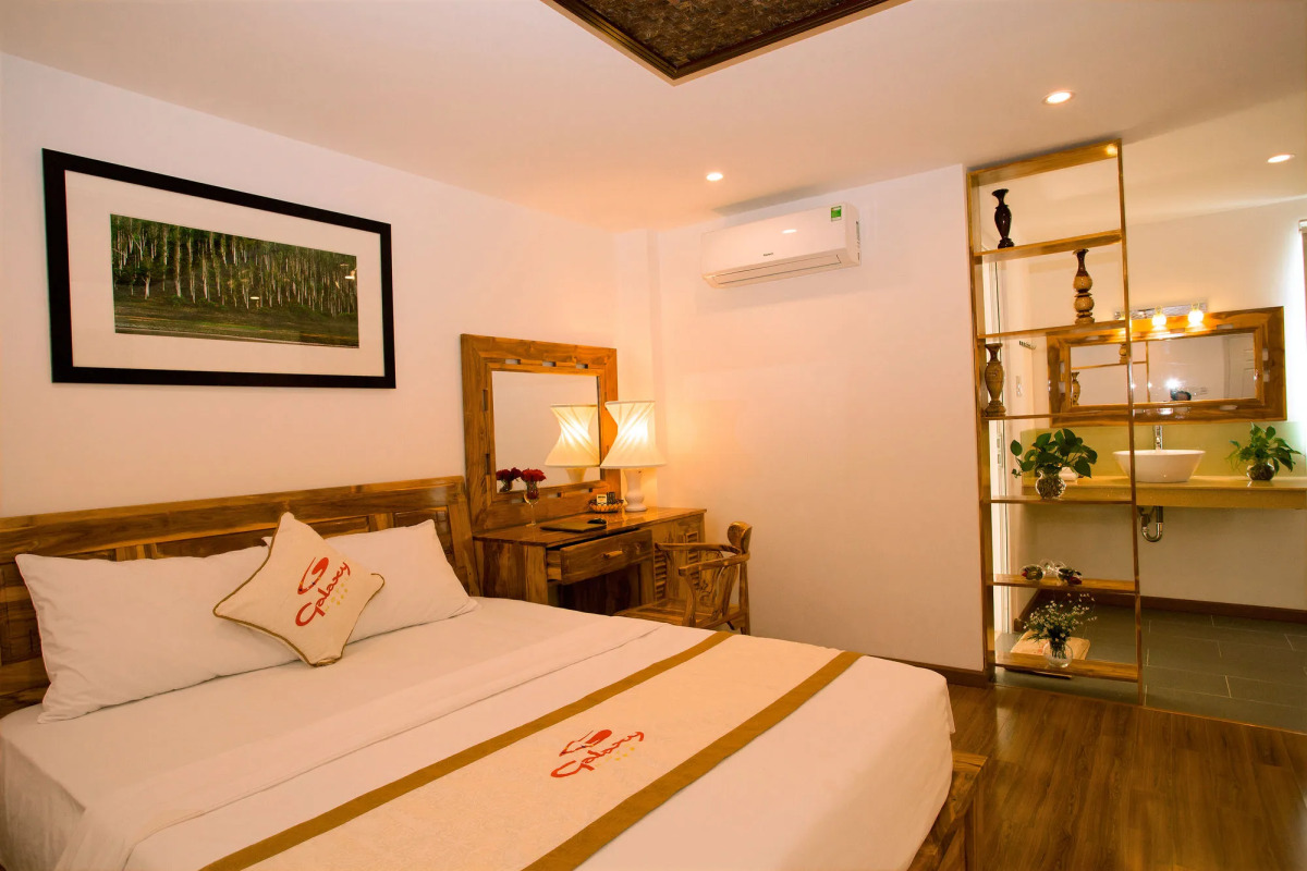 Rex Hotel and Apartment