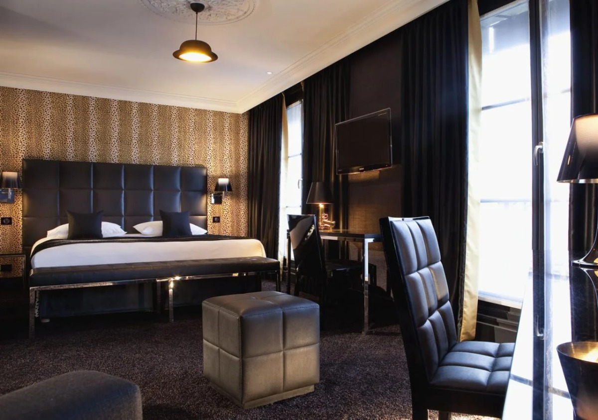 First Hotel Paris Tour Eiffel