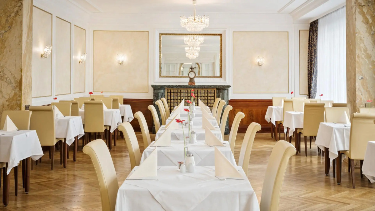 Hotel Astoria Vienna, Curio Collection by Hilton