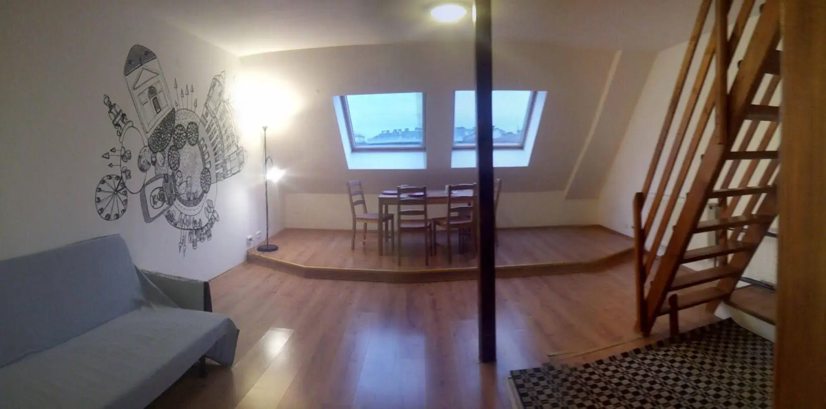 Pal's Hostel & Apartments