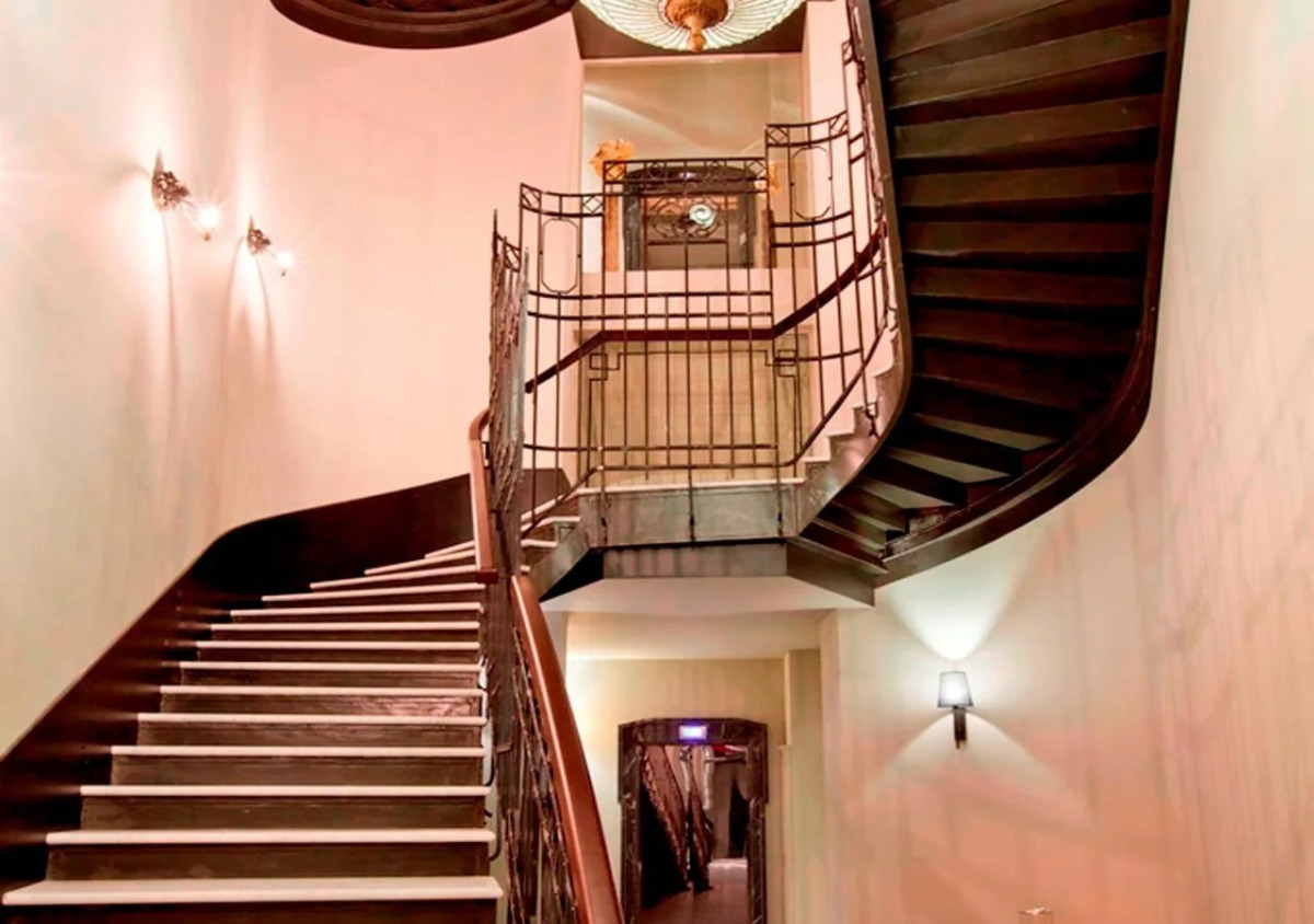 Отель «Астория»