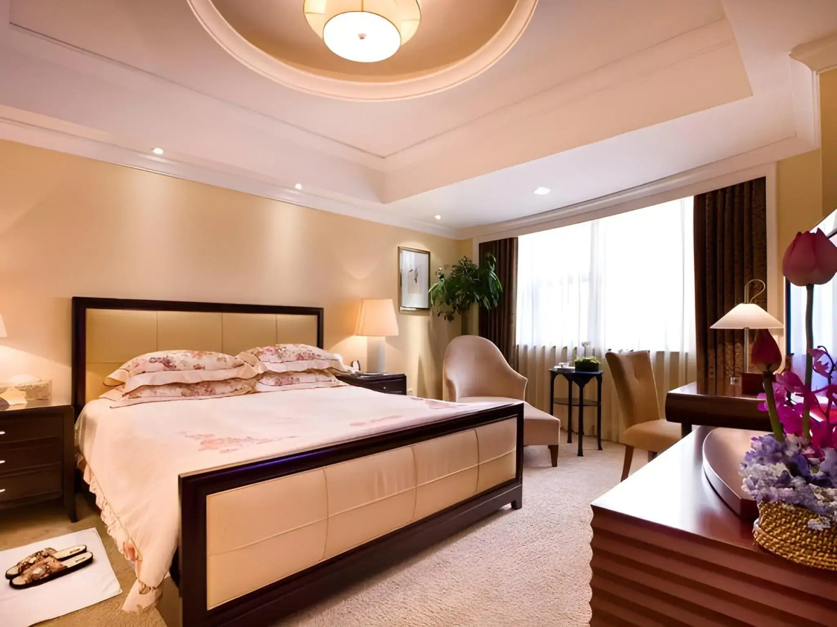 Huachen International Hotel