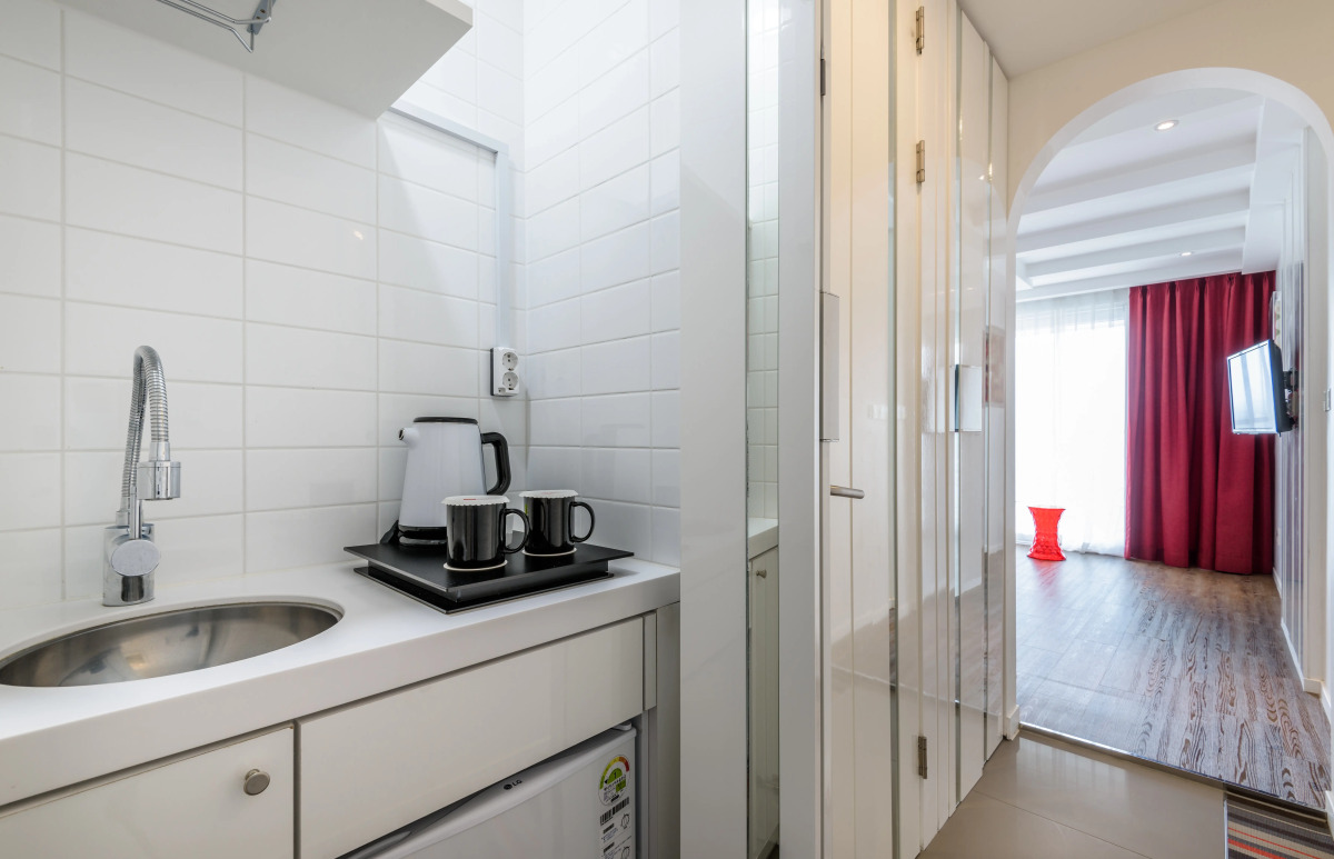 Aimi Jeju Beach Hotel