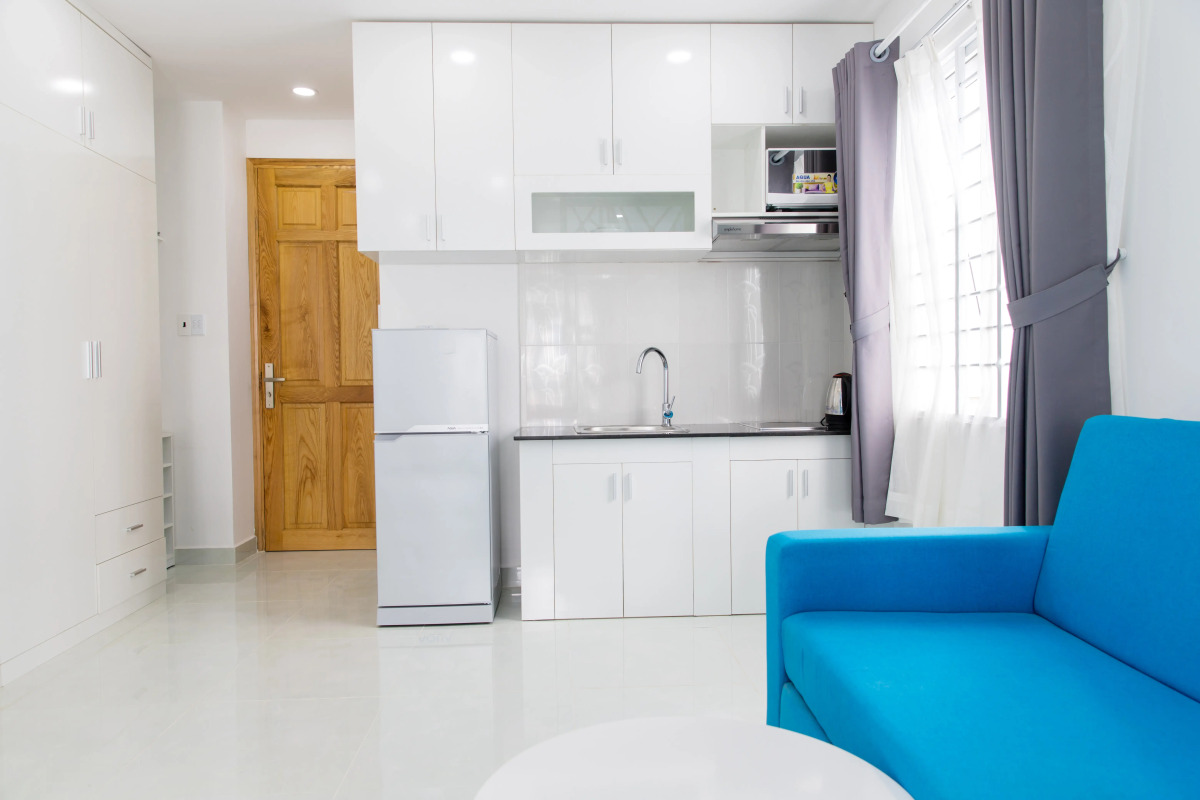 RedDoorz Plus near Nguyen Hue Walking Street