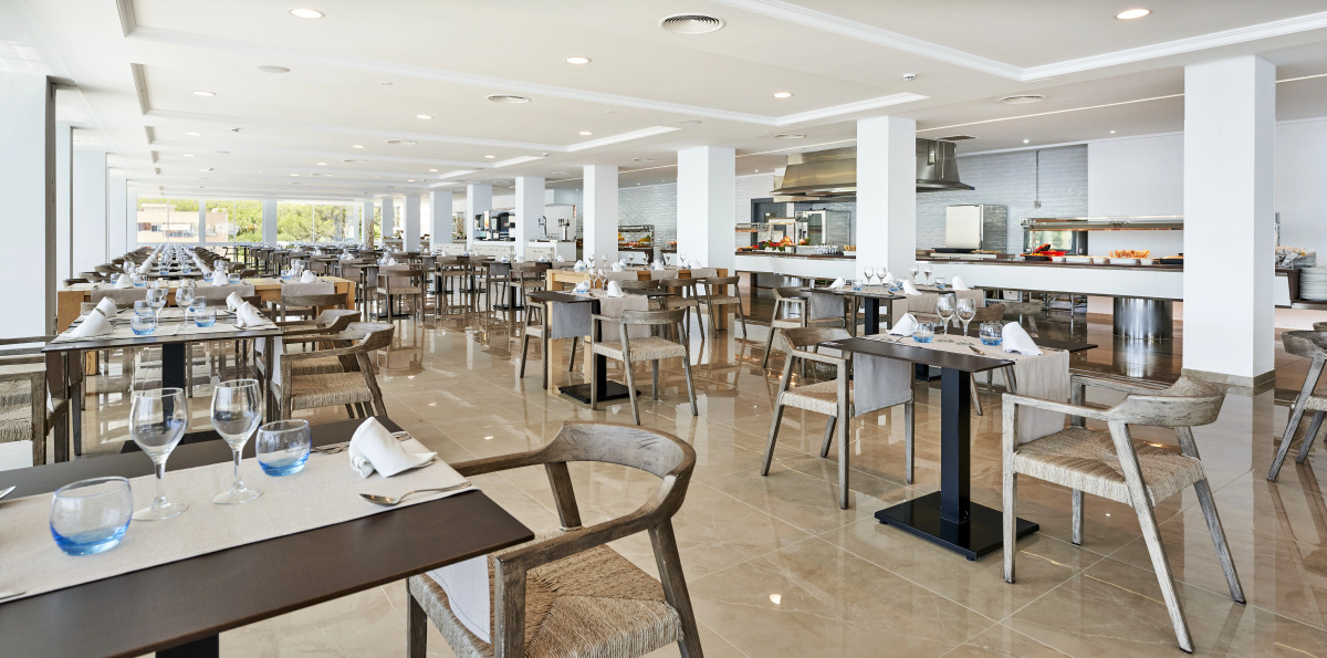 Globales Cala Vinas Adults Only 16+