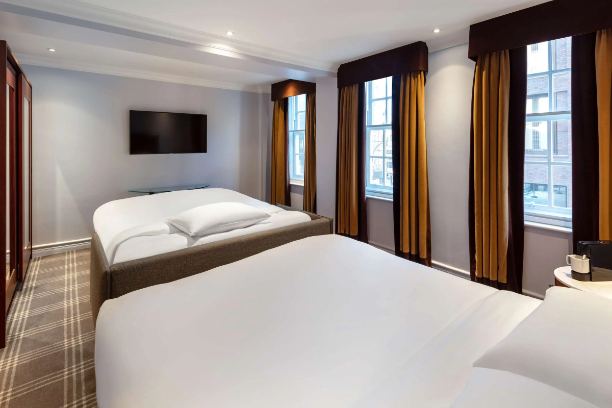 Отель Radisson Blu, London Bond Street