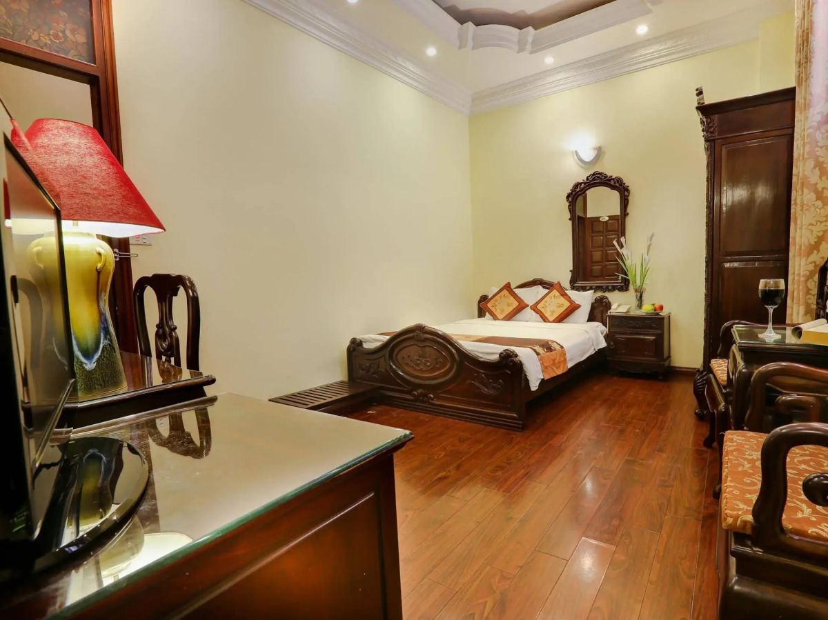 Hanoi Little Town Hotel