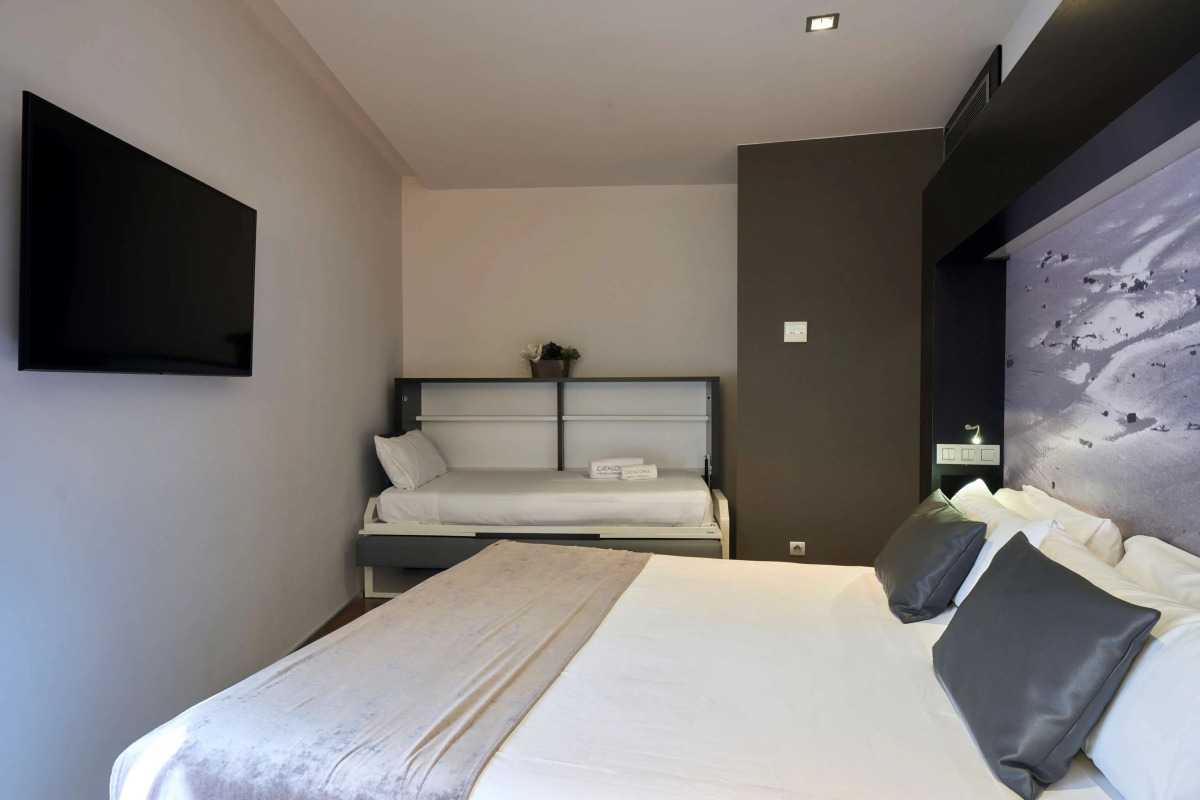 Catalonia Catedral Hotel