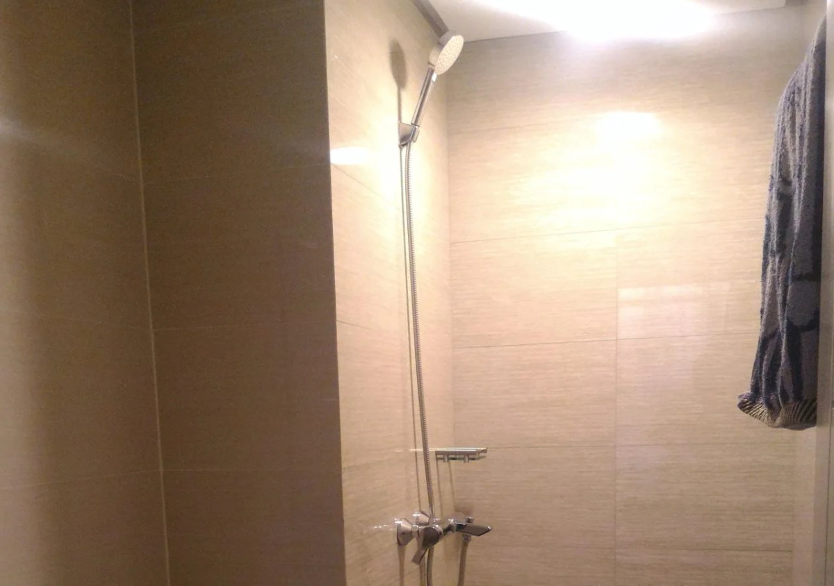 Tess and Tessha Condotel near T3 Airport