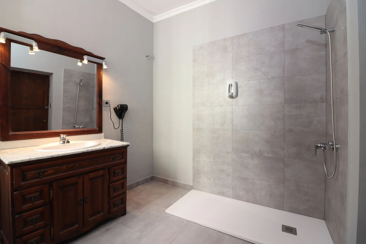 Feel Hostels City Center