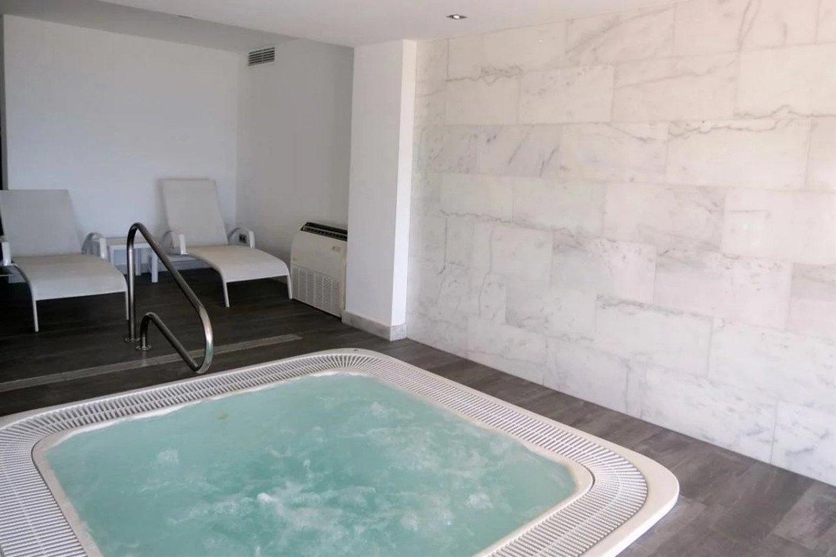 Отель BG Hotel Nautico Ebeso