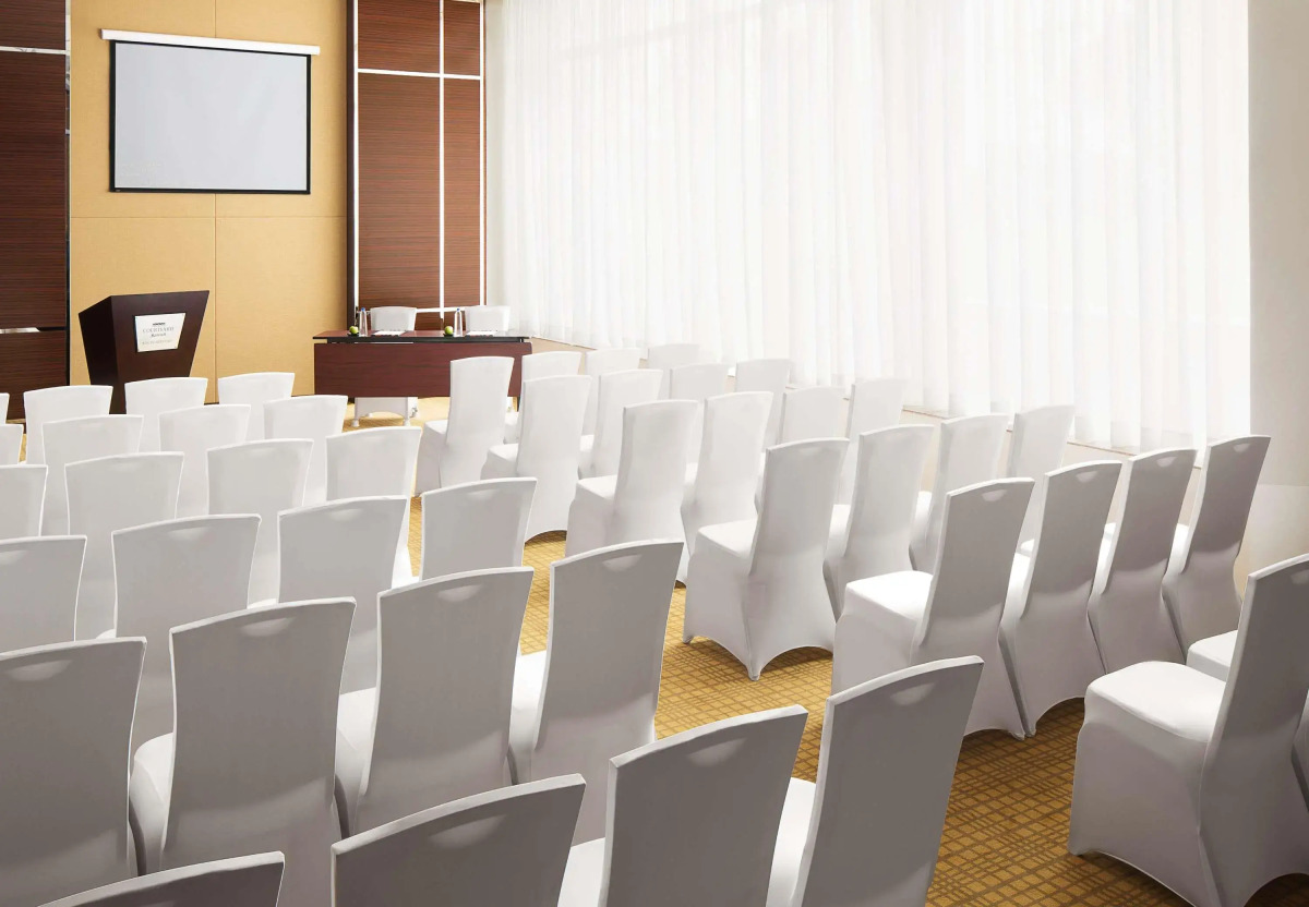 Courtyard by Marriott Kochi Airport