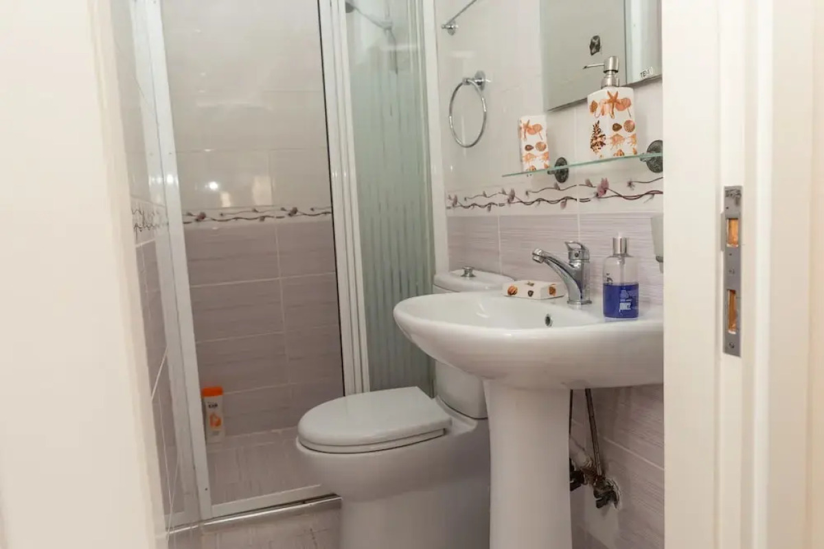 Orhan Kutbay'in Evi Turyolu Cafe Pansiyon