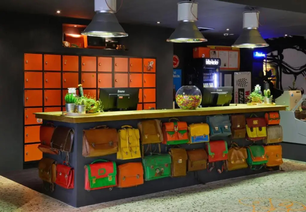 hotel friends Dusseldorf Downtown