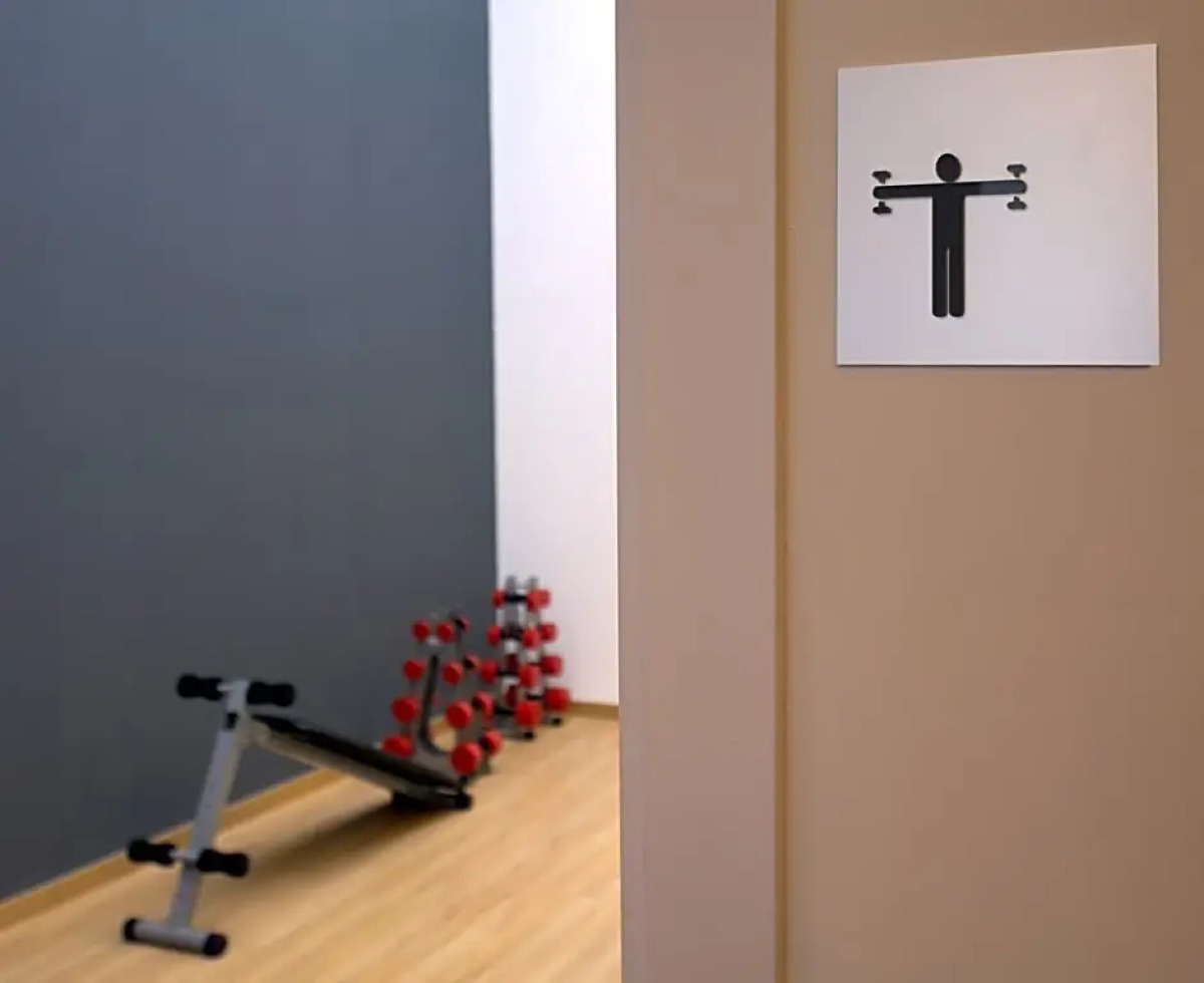 Отель Ikonik Lex