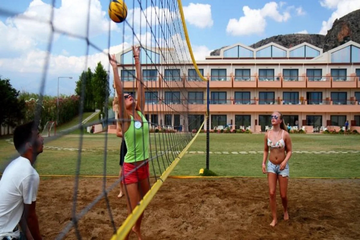 Kiani Beach Resort Family