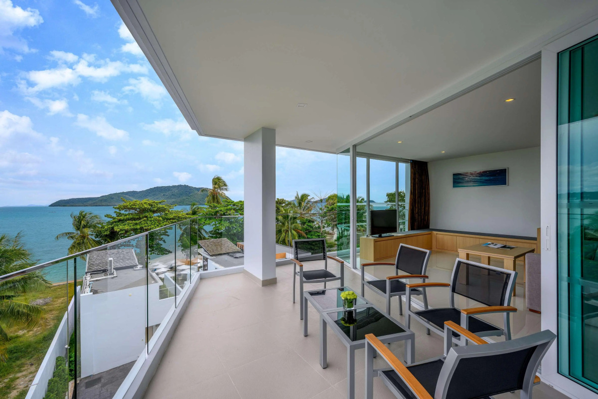 The Beachfront Hotel Phuket