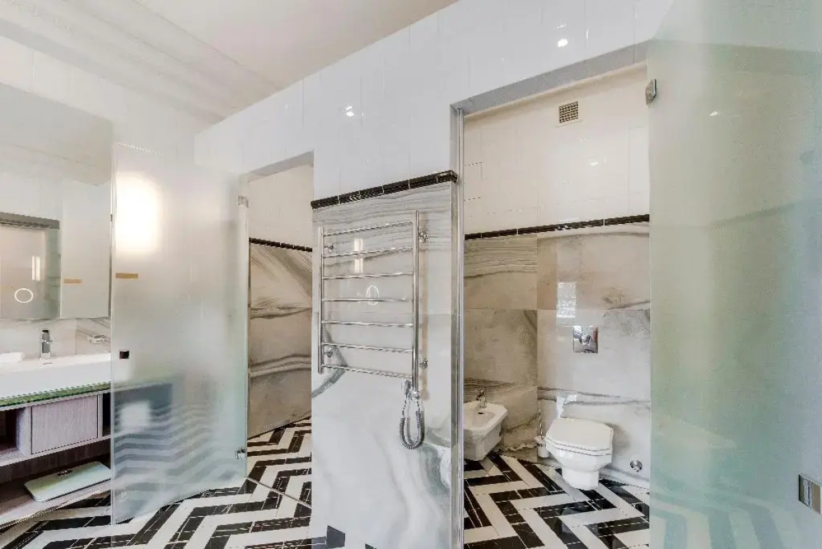 Отель Grand Poet Hotel by Semarah