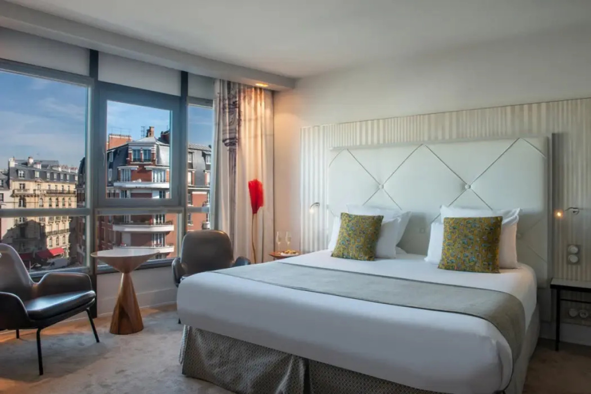 Le Parisis Paris Tour Eiffel