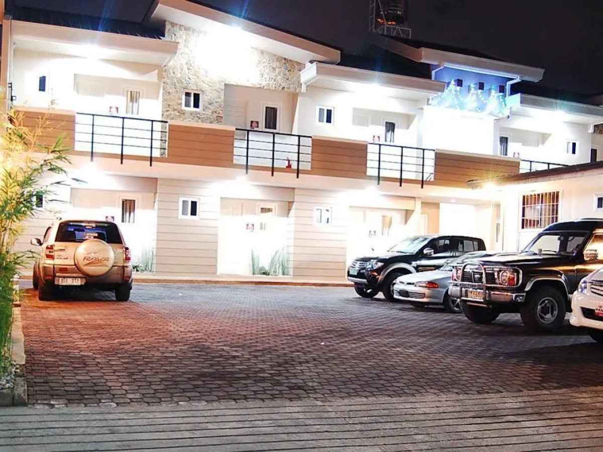 Rumi Apartelle Hotel