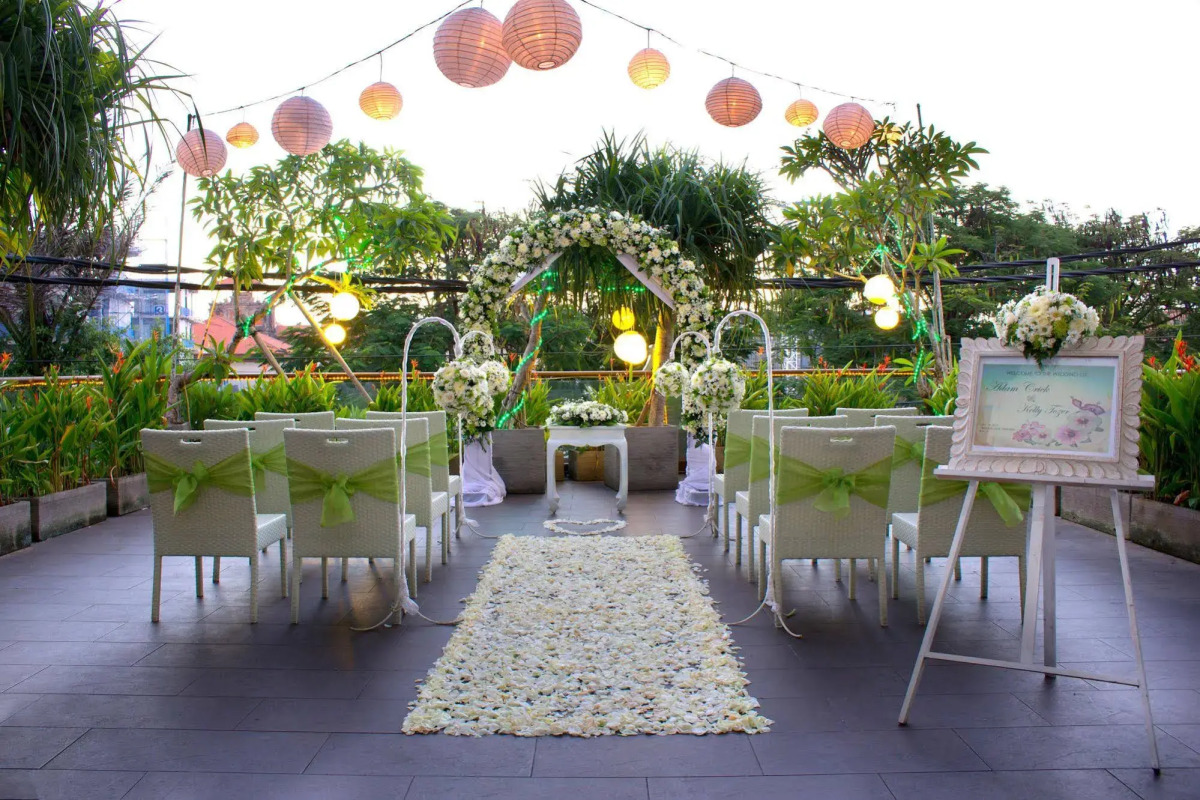 EDEN Hotel Kuta Bali