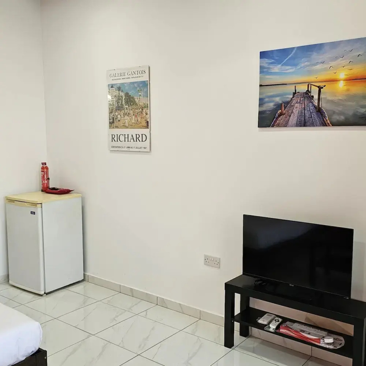 109 LIM 3 - Stay Terra Cota Studio