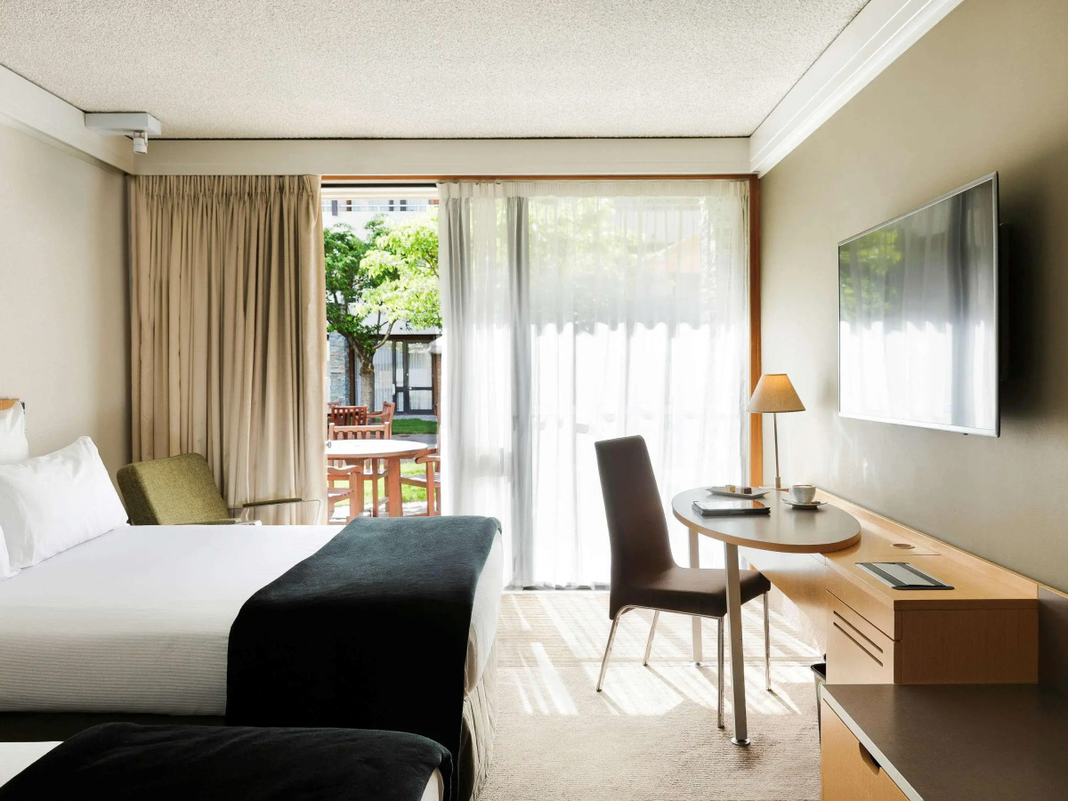 Novotel Queenstown Lakeside