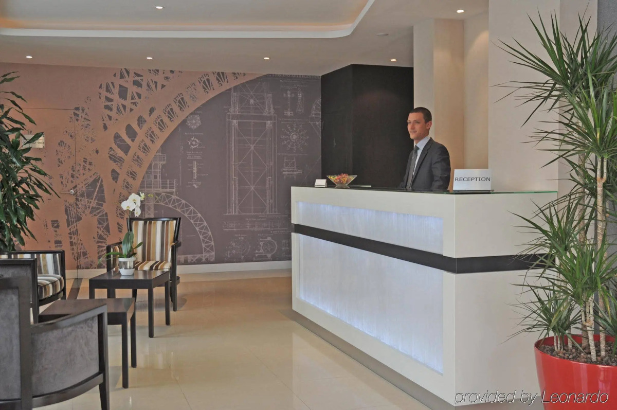 Hôtel Eiffel Saint Charles