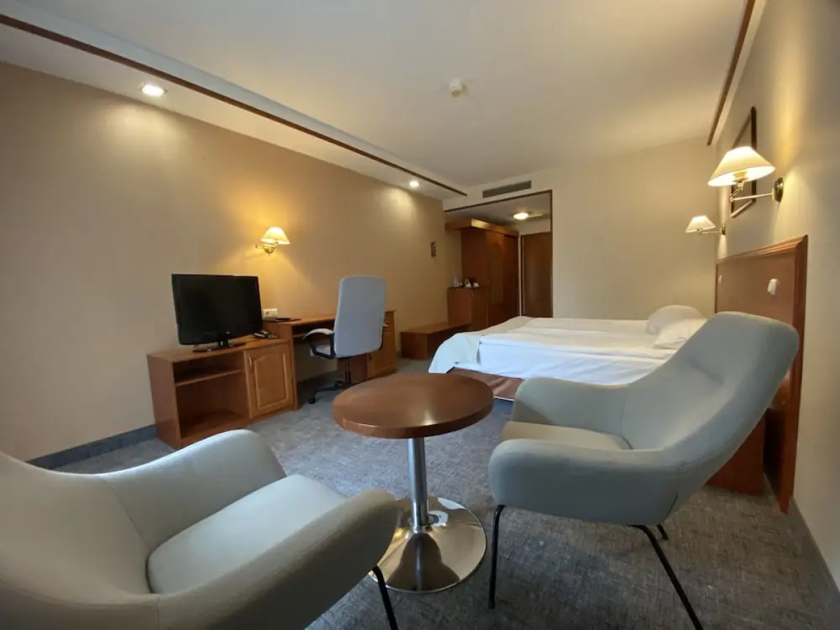 Ambasador Chojny Hotel Lodz