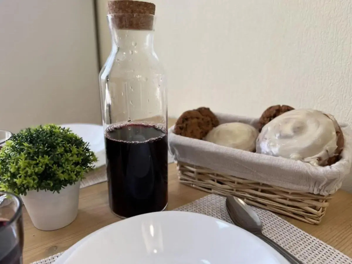 Диван и Чемодан на ул. Ватутина, 39