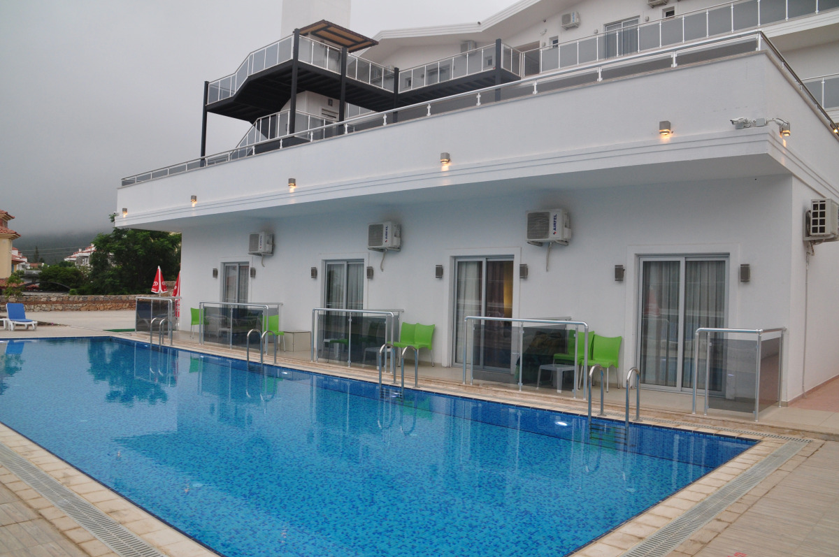 Sunshine Holiday Resort