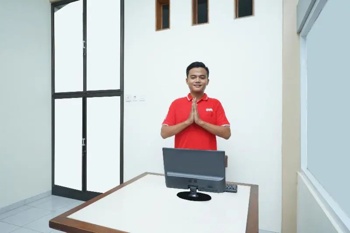 OYO 1642 Penginapan Anggrek Syariah 2