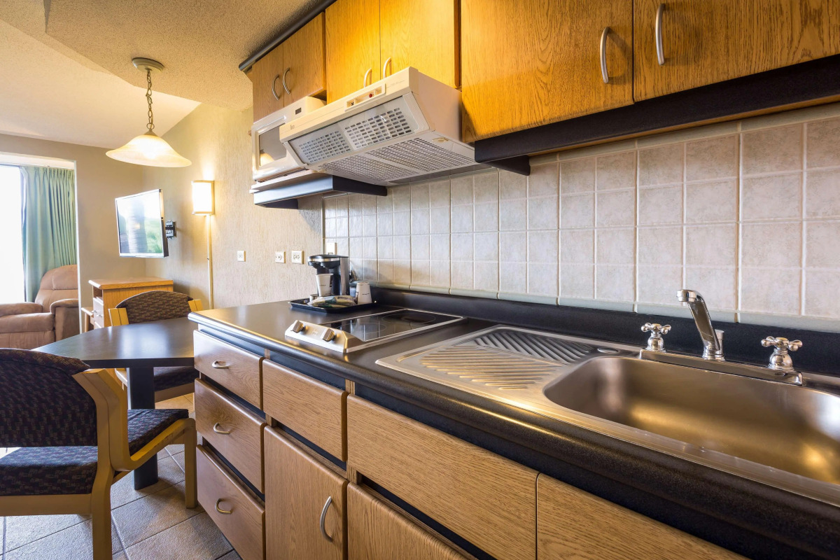 Irazu Hotel & Studios