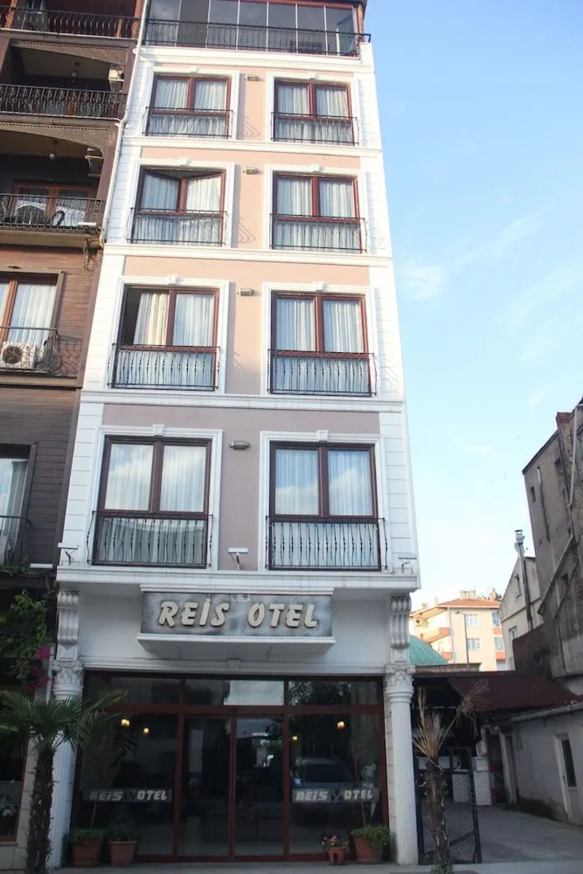 Reis Hotel