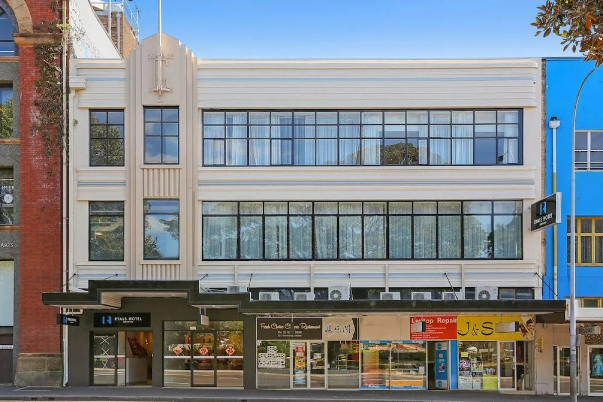 BreakFree on Broadway Sydney