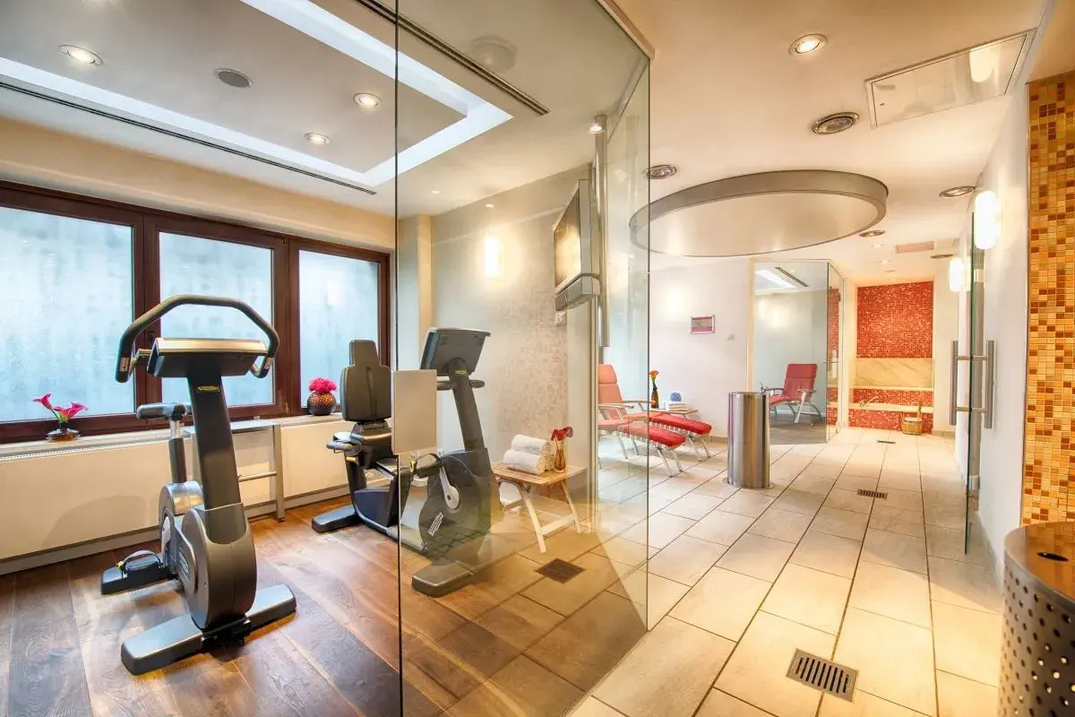 Leonardo Hotel & Residenz München