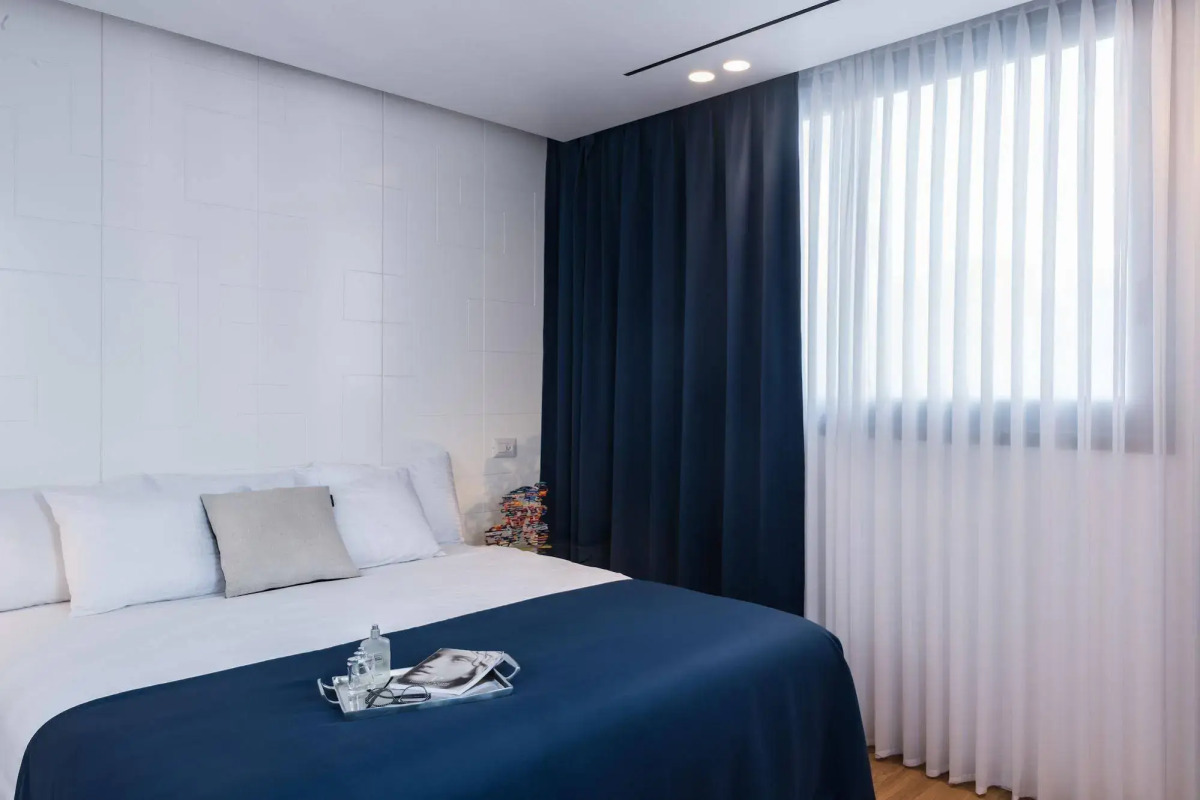 Sea Side by Zvieli Hotels