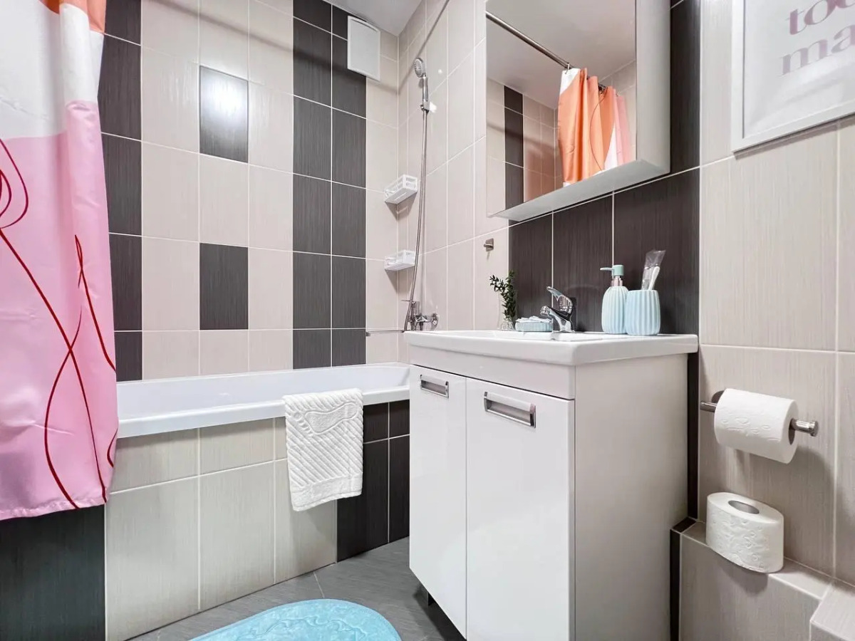 Сутки как дома на улице Николая Островского 195/1