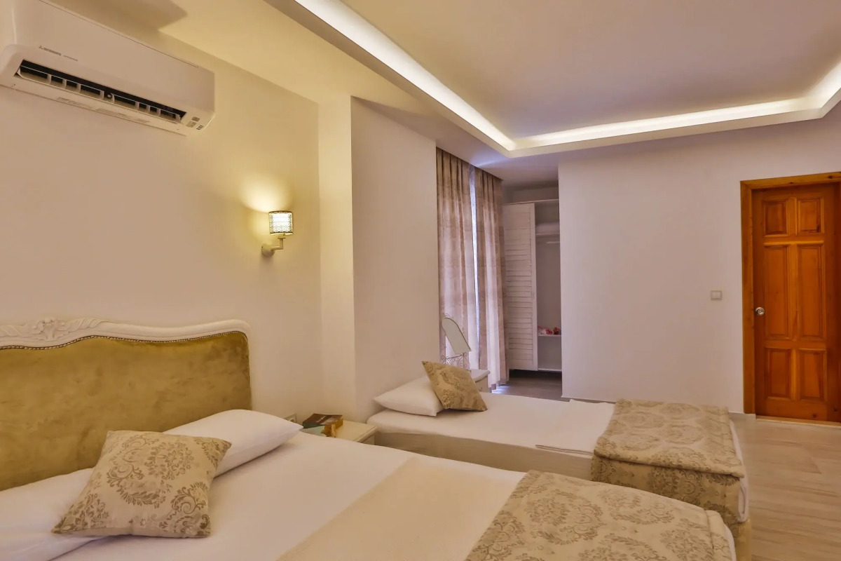 Отель Linda Beach