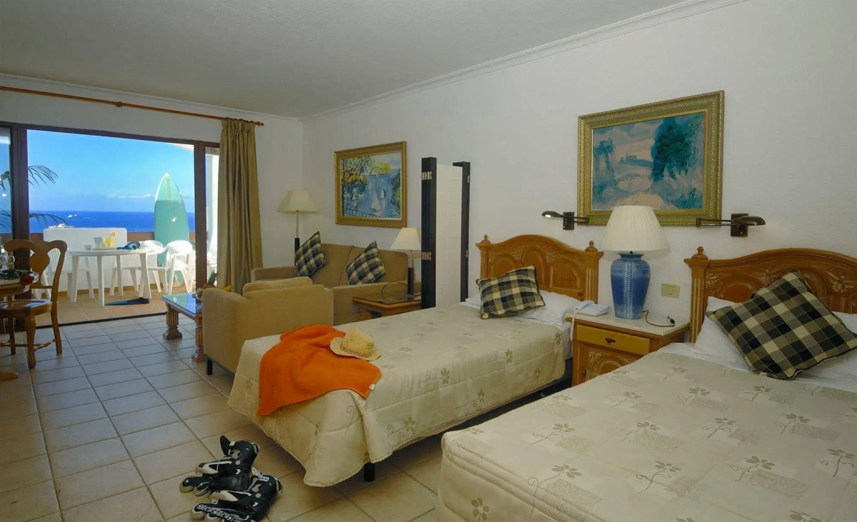 Beverly Hills Suites - Excel Hotels & Resorts