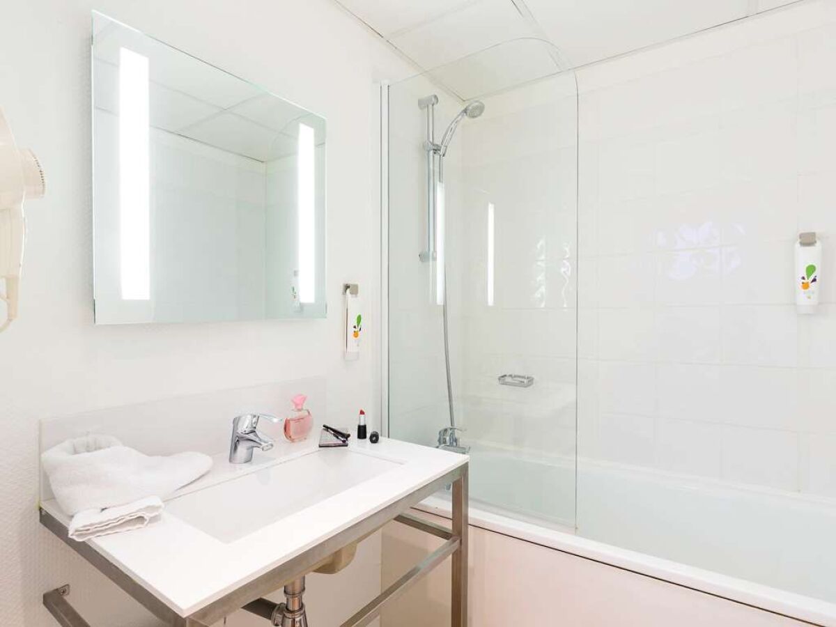 Matabi Hotel Toulouse Gare by HappyCulture