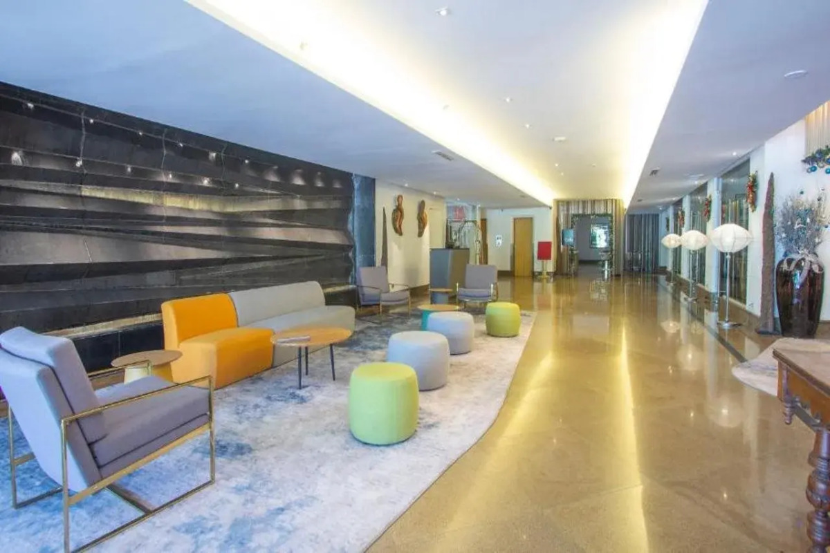 Crown Regency Suites & Residences - Mactan