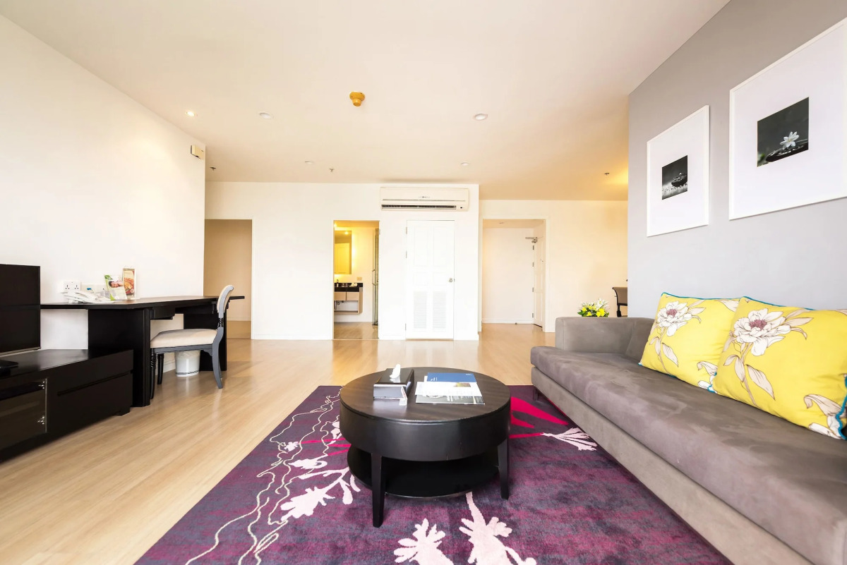 Somerset Park Suanplu Bangkok