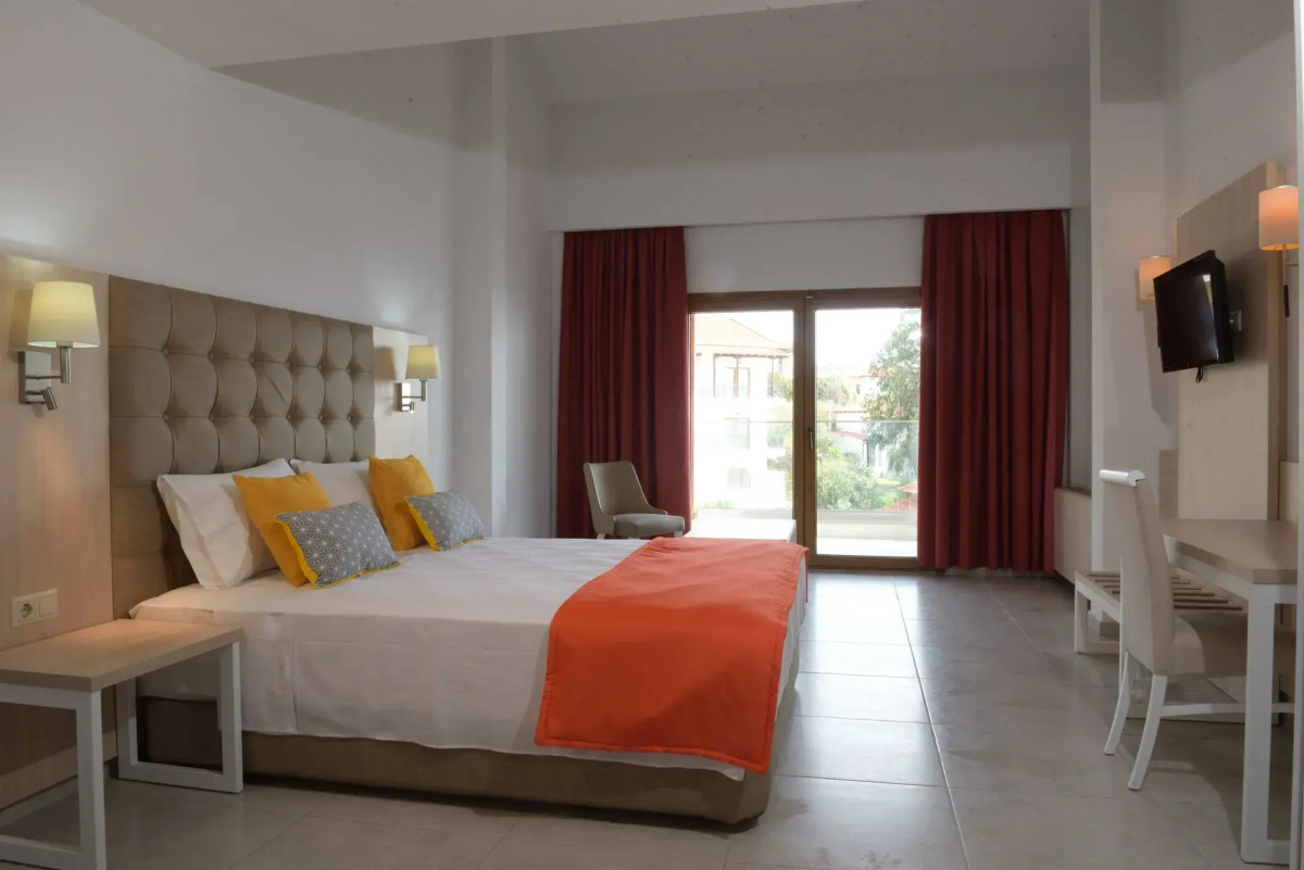 Aristoteles Holiday Resort & Spa