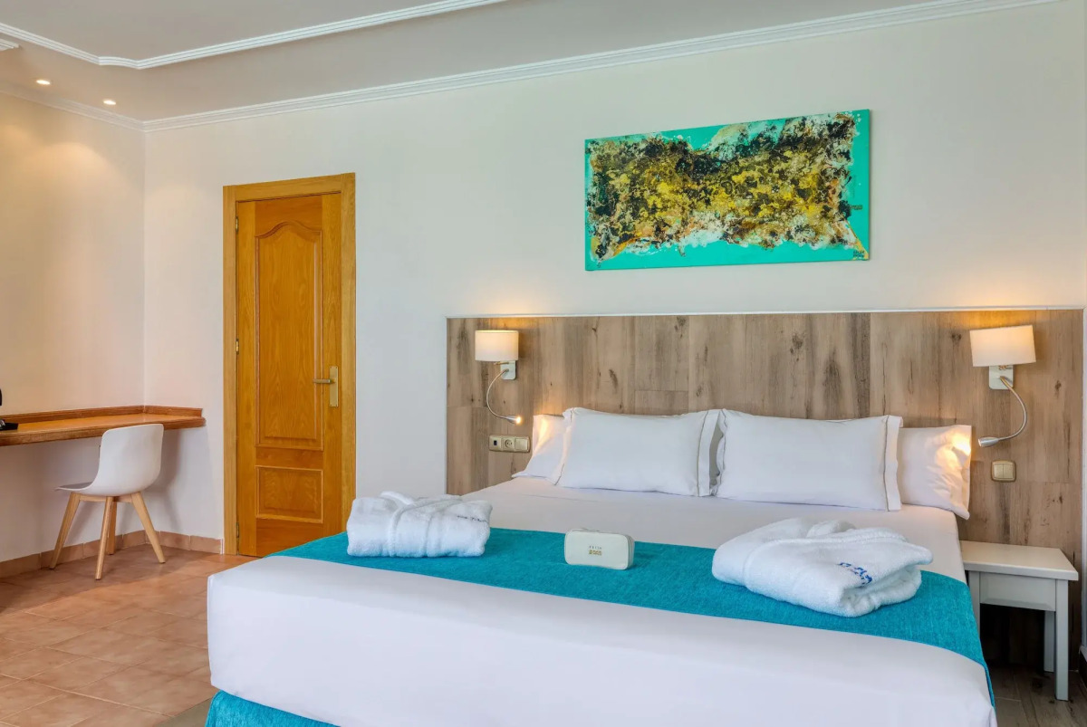 Playavera Hotel - Naturist Friendly