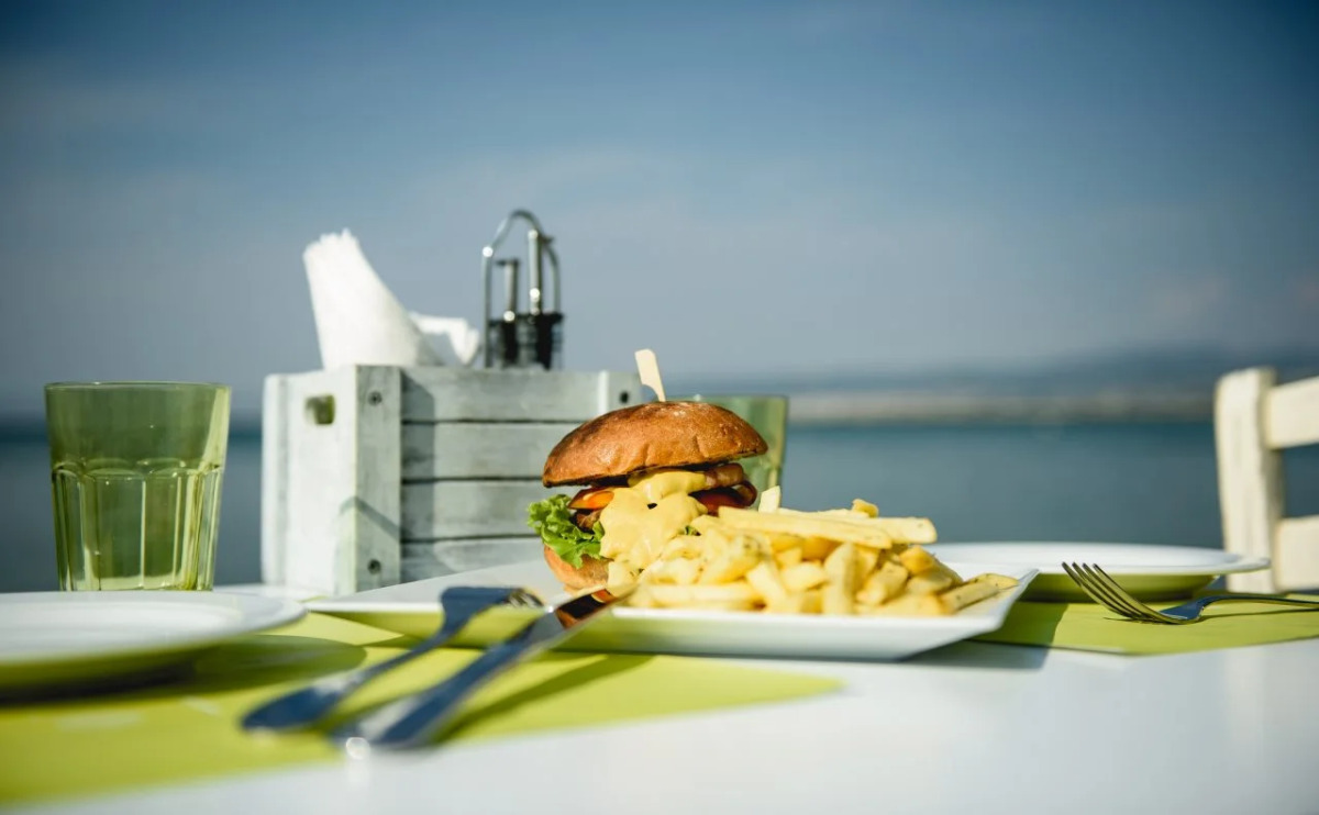 Golden Star City Resort